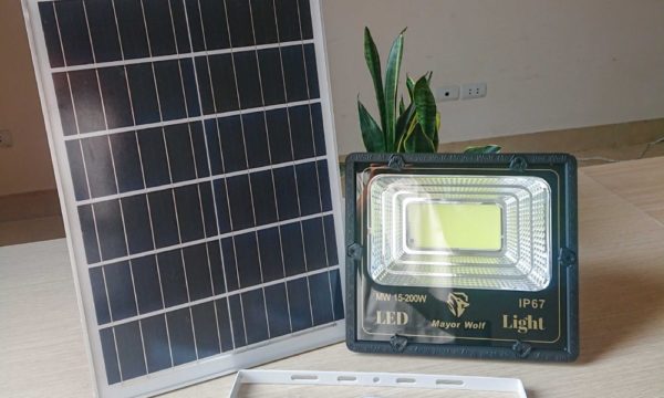 Đèn năng lượng mặt trời LY-TGD001 200W